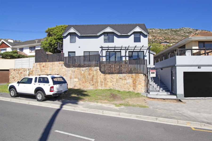 4 Bedroom Property for Sale in Fish Hoek Western Cape